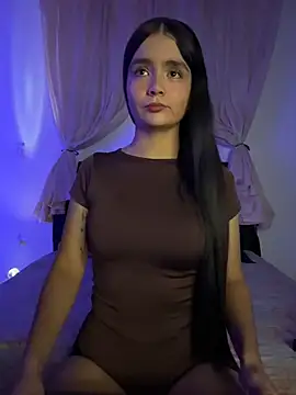 Snapshot of Ashley_and_Zoe chatting on 2, 12, 2025 Ashley and Zoe online show from 2, 12, 2025