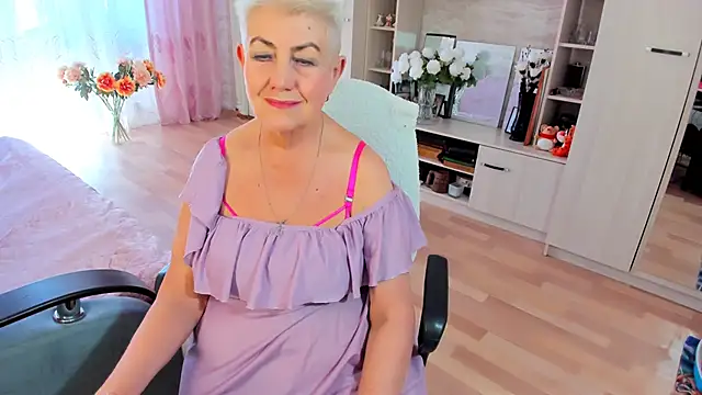 Snapshot of HotandMature chatting on 3, 6, 2026 HotandMature online show from 3, 6, 2026