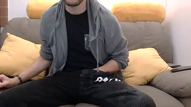 Snapshot of Amicisegreti chatting on 16, 12, 2025 Amicisegreti online show from 16, 12, 2025