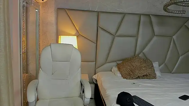 Snapshot of adrian_ray chatting on 4, 10, 2025 adrian ray online show from 4, 10, 2025