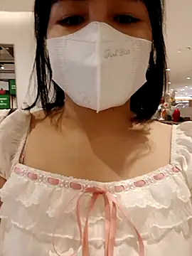 Snapshot of Ascension-Yi chatting on 20, 9, 2025 Ascension-Yi online show from 20, 9, 2025