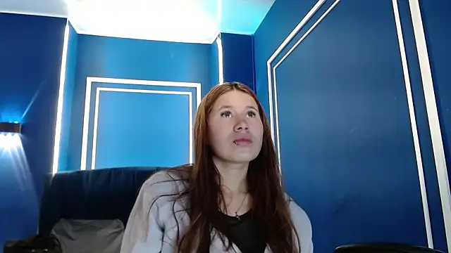 Snapshot of Olivia11_ chatting on 18, 9, 2025 Olivia11 online show from 18, 9, 2025