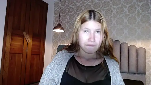 Snapshot of Olivia11_ chatting on 5, 10, 2025 Olivia11 online show from 5, 10, 2025