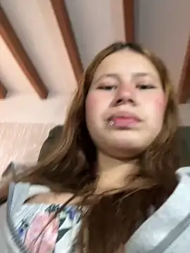 Snapshot of Olivia11_ chatting on 28, 10, 2025 Olivia11 online show from 28, 10, 2025