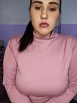 Snapshot of kariciasecreta chatting on 2, 7, 2026 kariciasecreta online show from 2, 7, 2026