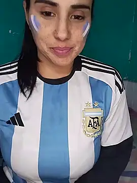 Snapshot of kariciasecreta chatting on 4, 7, 2026 kariciasecreta online show from 4, 7, 2026