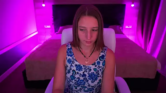 LioraFox online show from 17, 9, 2025