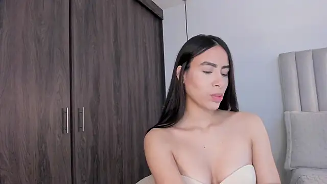 Snapshot of imsaraah chatting on 28, 11, 2025 imsaraah online show from 28, 11, 2025