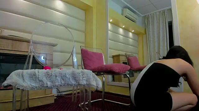 Snapshot of Jelly_Bee chatting on 24, 10, 2025 Jelly Bee online show from 24, 10, 2025