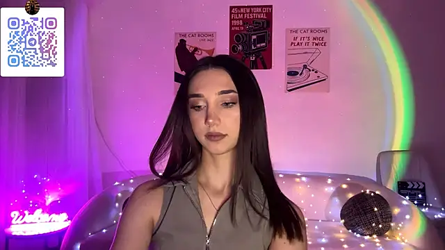 LinaMour online show from 16, 4, 2026