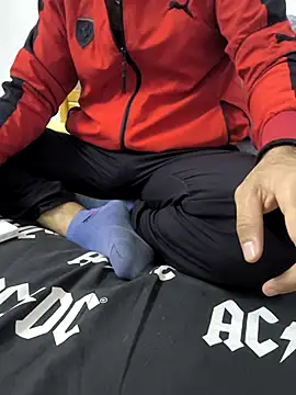 Snapshot of yazinyazin1 chatting on 11, 11, 2025 yazinyazin1 online show from 11, 11, 2025