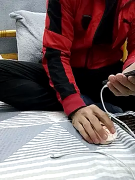 Snapshot of yazinyazin1 chatting on 16, 12, 2025 yazinyazin1 online show from 16, 12, 2025