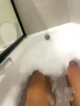 Snapshot of fitsexyman chatting on 7, 4, 2026 fitsexyman online show from 7, 4, 2026