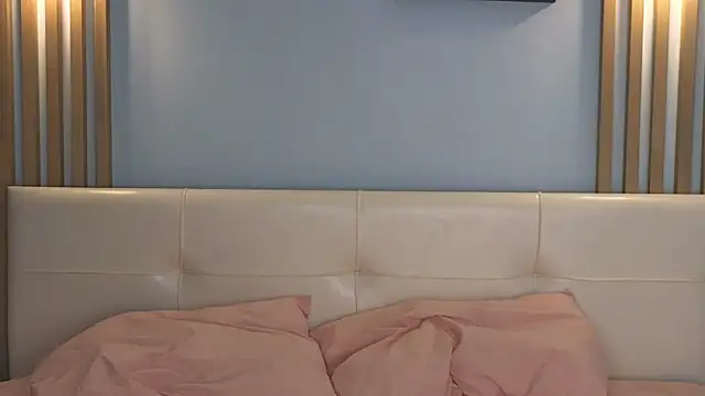 Snapshot of piekelete chatting on 2, 10, 2025 piekelete online show from 2, 10, 2025