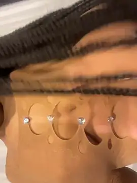 Snapshot of Idonotcherishu chatting on 17, 11, 2025 Idonotcherishu online show from 17, 11, 2025