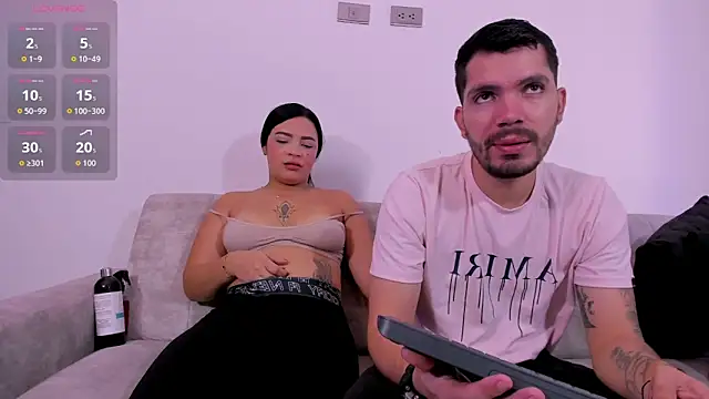 Snapshot of aronandluna chatting on 17, 9, 2025 aronandluna online show from 17, 9, 2025