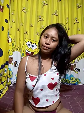 Snapshot of UrSweetAsianLady_02 chatting on 17, 10, 2025 UrSweetAsianLady 02 online show from 17, 10, 2025