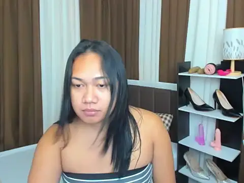 TsUncutKaren online show from 23, 9, 2025