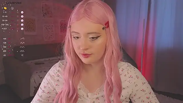 Snapshot of SabrinaCharm_ chatting on 20, 10, 2025 SabrinaCharm online show from 20, 10, 2025