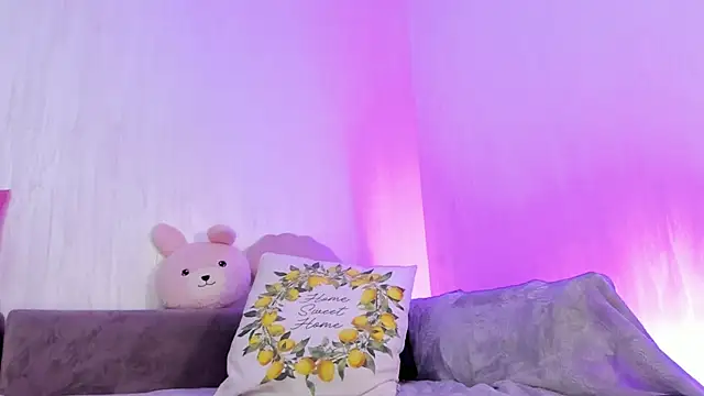 Snapshot of RileyNox chatting on 19, 11, 2025 RileyNox online show from 19, 11, 2025