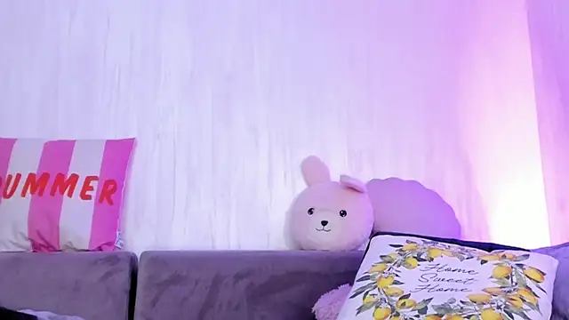 Snapshot of RileyNox chatting on 21, 11, 2025 RileyNox online show from 21, 11, 2025