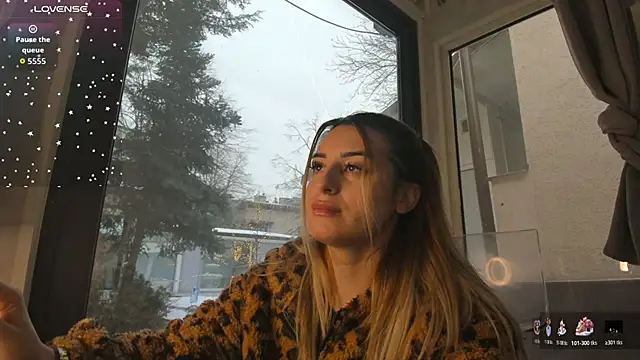 Ella Vee online show from 19, 1, 2026