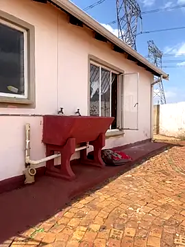 Snapshot of Melanin2002 chatting on 31, 10, 2025 Melanin2002 online show from 31, 10, 2025