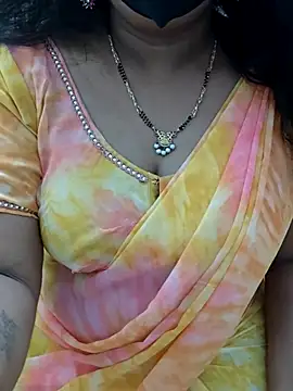Snapshot of luci-queen chatting on 18, 6, 2026 luci-queen online show from 18, 6, 2026