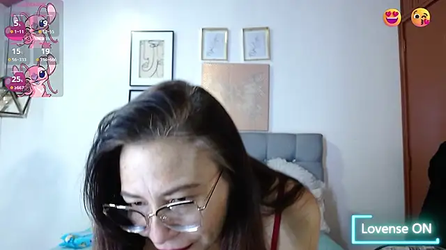 Snapshot of _naomi_s chatting on 27, 11, 2025 naomi s online show from 27, 11, 2025