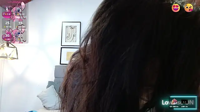 Snapshot of _naomi_s chatting on 8, 1, 2026 naomi s online show from 8, 1, 2026