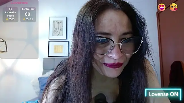 Snapshot of _naomi_s chatting on 1, 2, 2026 naomi s online show from 1, 2, 2026