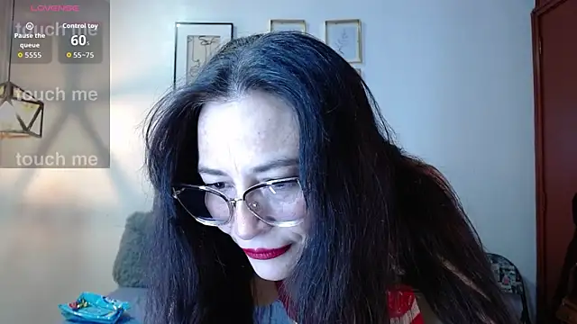  naomi s online show from 10, 4, 2026