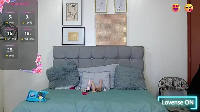  naomi s online show from 15, 4, 2026