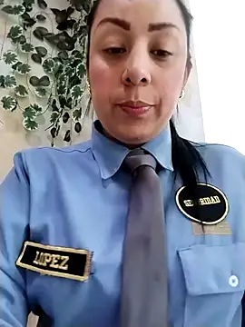 Snapshot of CRISTAL__11 chatting on 4, 10, 2025 CRISTAL 11 online show from 4, 10, 2025