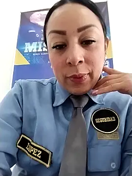 Snapshot of CRISTAL__11 chatting on 4, 11, 2025 CRISTAL 11 online show from 4, 11, 2025