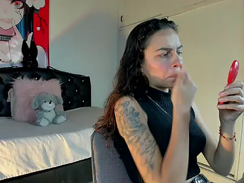 Skylovershot online show from 20, 2, 2026