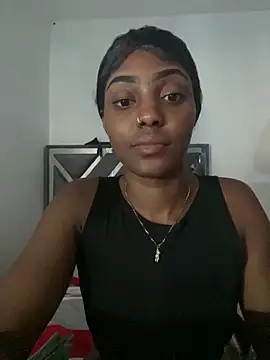 Snapshot of zaracollins01 chatting on 15, 10, 2025 zaracollins01 online show from 15, 10, 2025