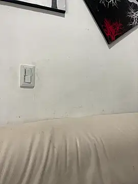 zaracollins01 online show from 22, 10, 2025