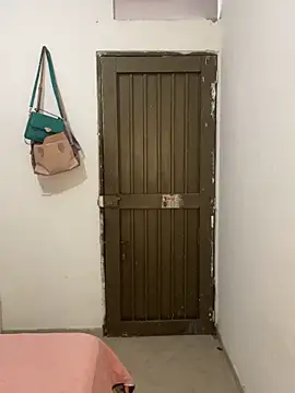 zaracollins01 online show from 20, 2, 2026