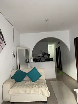 zaracollins01 online show from 20, 4, 2026