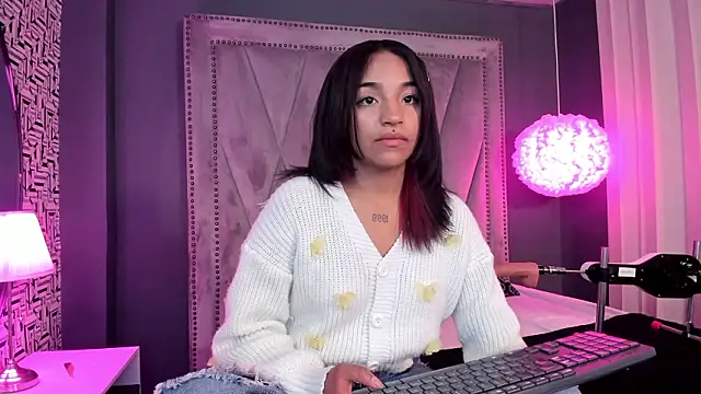 Manelyk evanss  online show from 13, 2, 2026