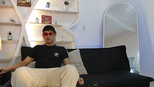 Snapshot of GRETTY_BOYS chatting on 26, 10, 2025 GRETTY BOYS online show from 26, 10, 2025