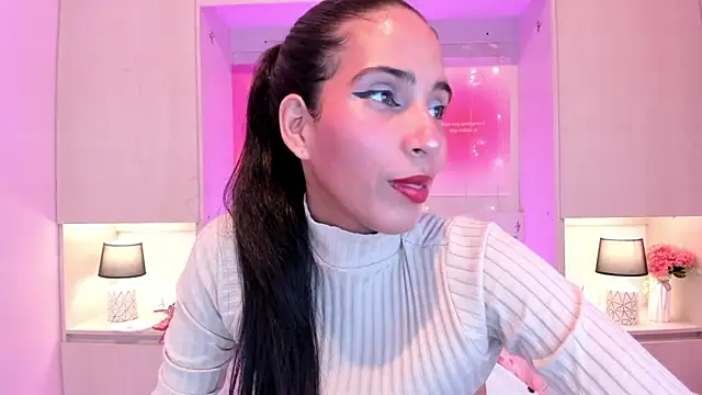 Snapshot of LexxaQueen chatting on 24, 9, 2025 LexxaQueen online show from 24, 9, 2025