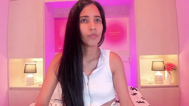 Snapshot of LexxaQueen chatting on 9, 10, 2025 LexxaQueen online show from 9, 10, 2025