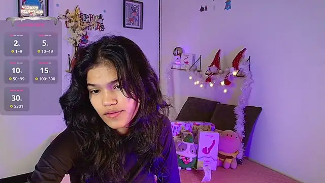 Snapshot of emycarver09 chatting on 6, 11, 2025 emycarver09 online show from 6, 11, 2025