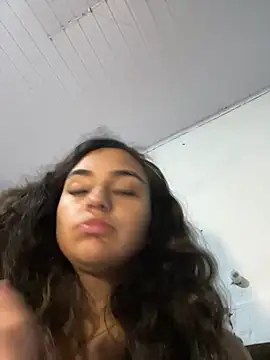 Snapshot of SereiaS chatting on 19, 11, 2025 SereiaS online show from 19, 11, 2025