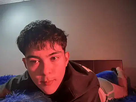 Snapshot of ivy_xo chatting on 12, 9, 2025 ivy xo online show from 12, 9, 2025