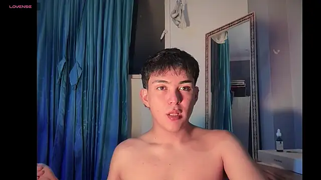 Snapshot of ivy_xo chatting on 20, 12, 2025 ivy xo online show from 20, 12, 2025