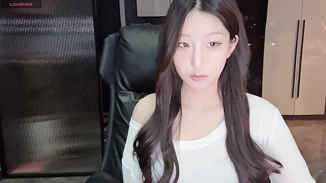 Snapshot of Winnie666- chatting on 6, 2, 2026 Winnie666- online show from 6, 2, 2026