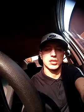 Snapshot of DebutingPathway chatting on 14, 9, 2025 DebutingPathway online show from 14, 9, 2025